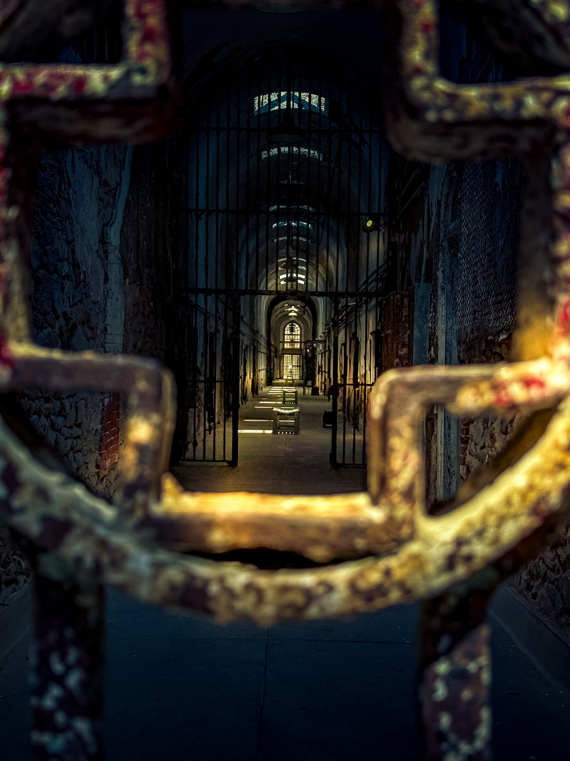 Arches Tucked in Cross