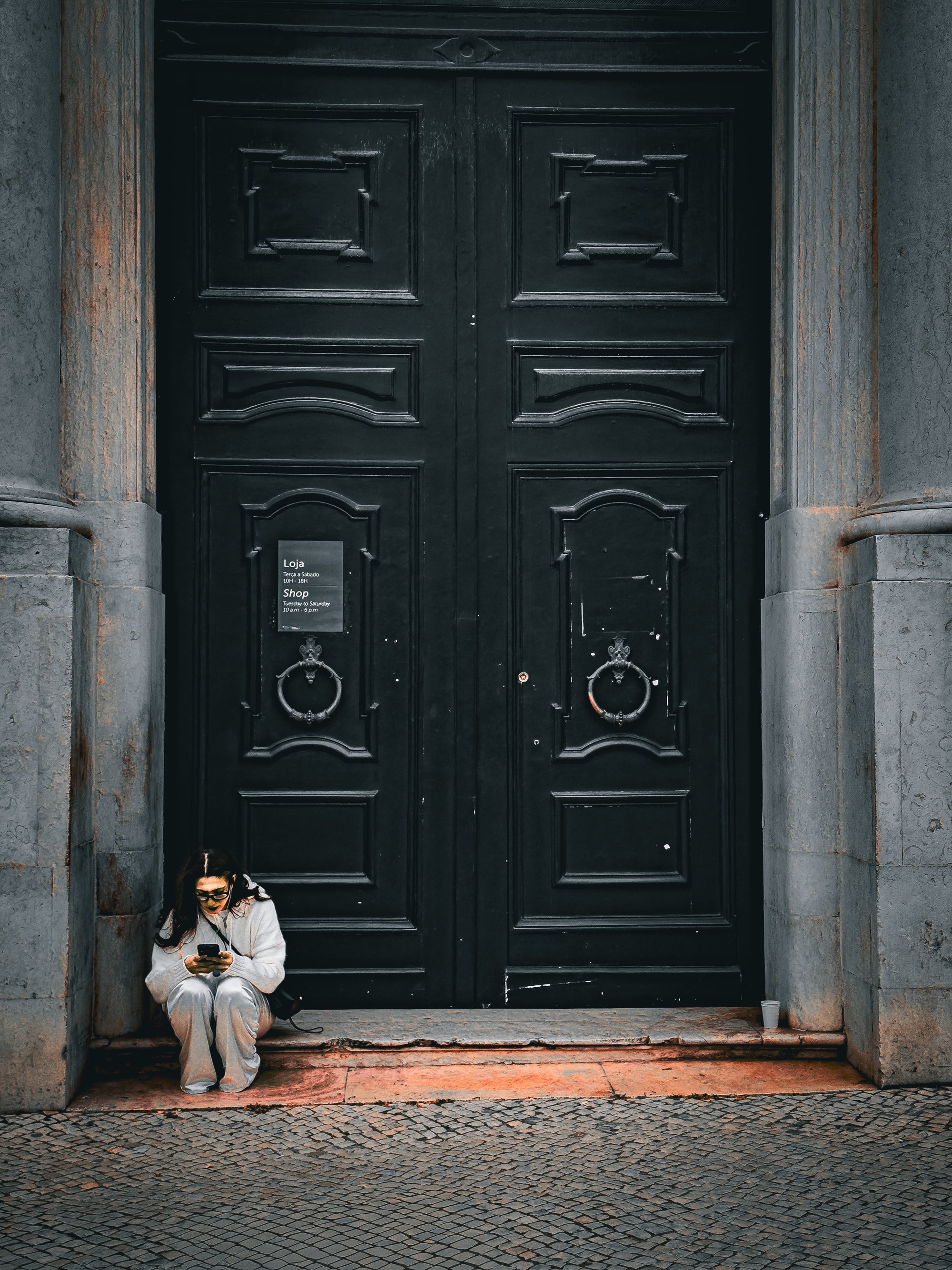 Dwarfed by Doors